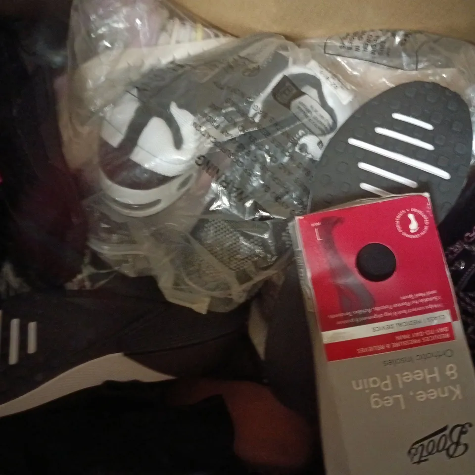 BOX OF APPROXIMATELY 15 ASSORTED PAIRS OF SHOES AND FOOTWEAR ITEMS IN VARIOUS COLOURS, STYLES, AND SIZES - COLLECTION ONLY