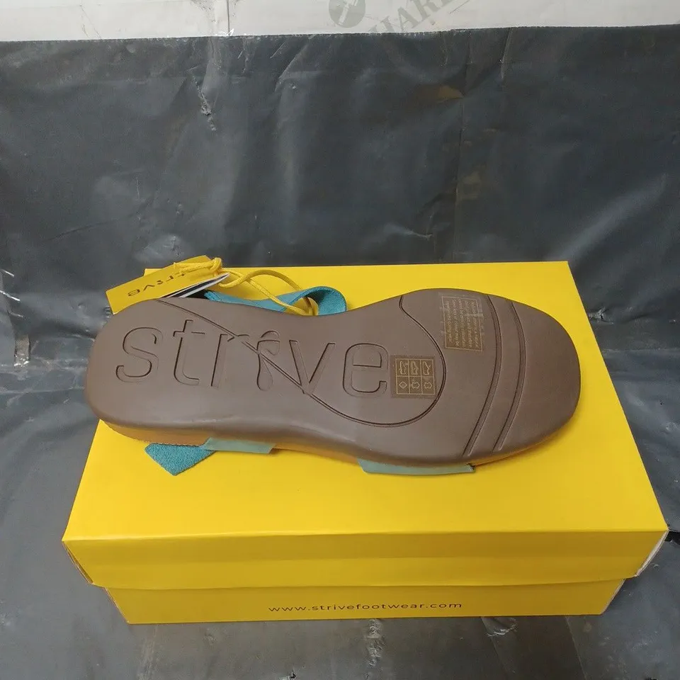 STRIVE LADIES SANDALS TEAL SIZE 7