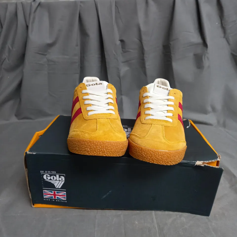 BOXED PAIR OF GOLA LOW TOP TRAINERS SIZE 6