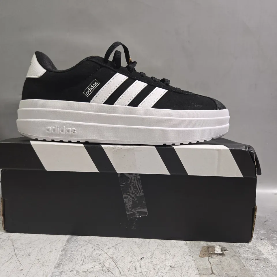 BOXED PAIR OF ADIDAS VL COURT BOLD SHOES IN BLACK/WHITE SIZE UK 4.5