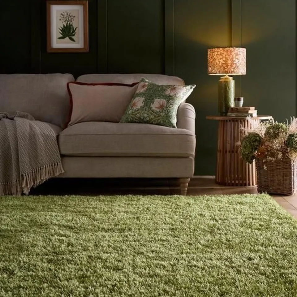 PREMIUM HUDSON SHAGGY RUG IN GREEN (110x160cm) - COLLECTION ONLY