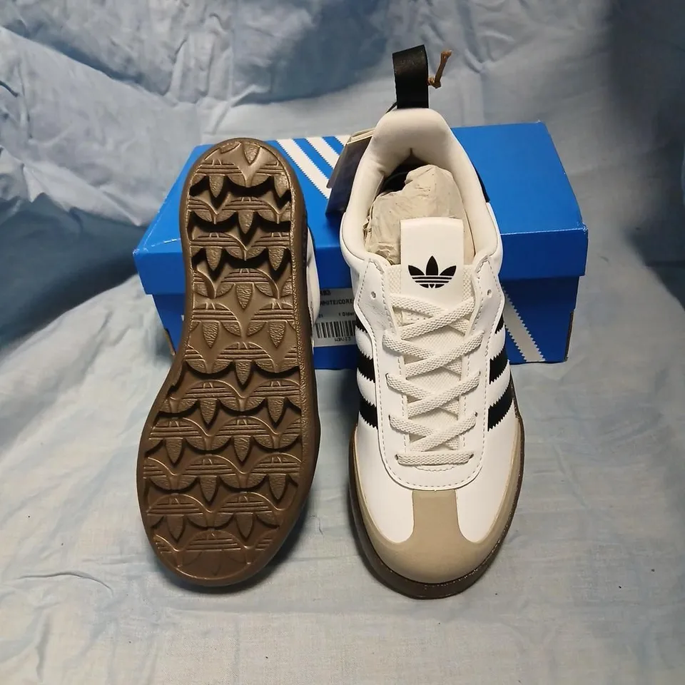 ADIDAS SAMBA 360 C SNEAKERS – WHITE/BLACK, GUM SOLE – UK 1