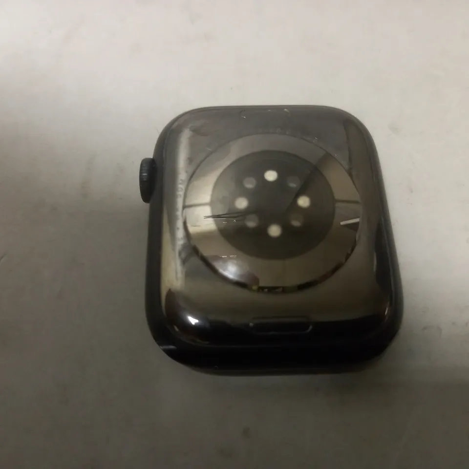 APPLE WATCH SERIES 9 (45mm) (NO STRAP)