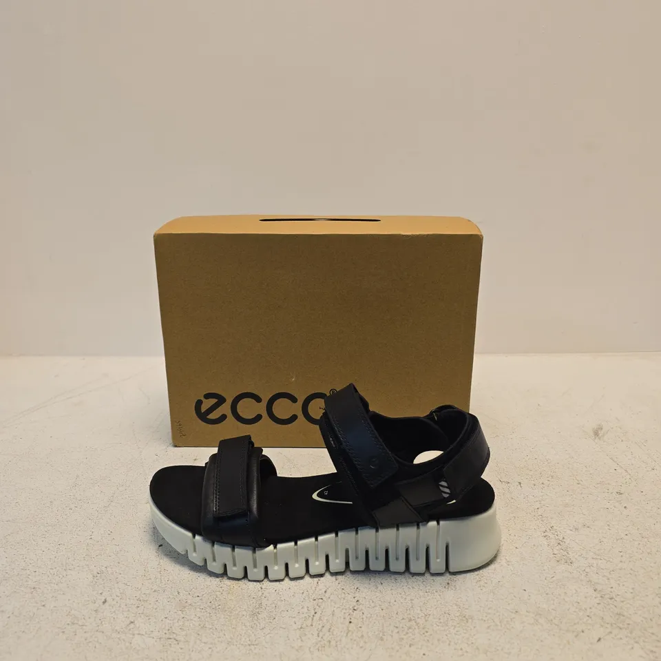 ECCO GRUUV SANDAL – BLACK, UK 8–8.5 (EU 42) – BOXED