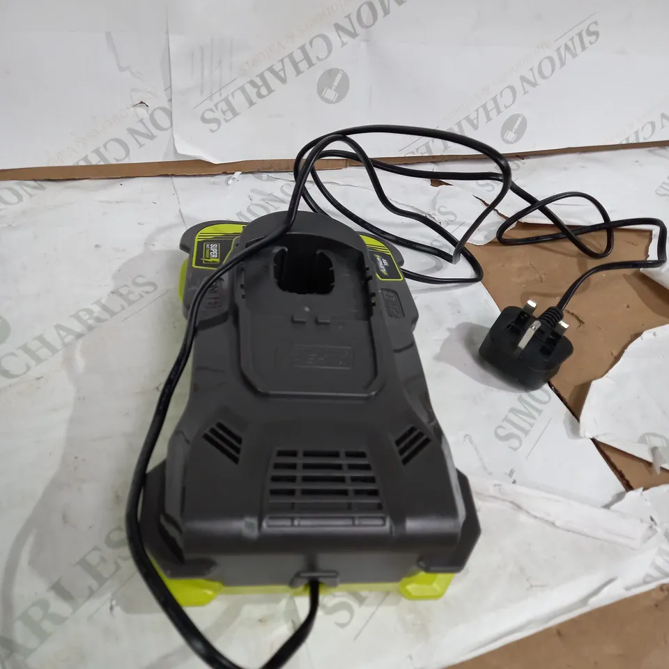 RYOBI-ONE+ 18V SUPER FAST CHARGER