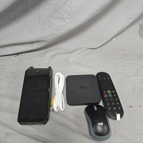 APPROXIMATELY 20 ELECTRICAL ITEMS TO INCLUDE - REMOTE CONTROLS, WIFI HUB AND POWER ADAPTERS