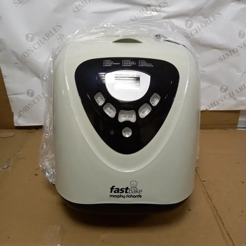 MORPHY RICHARDS MULTI-USE FASTBAKE BREADMAKER