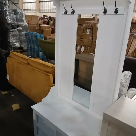 ABRAHAMSON HALL TREE WITH BENCH AND SHOE STORAGE