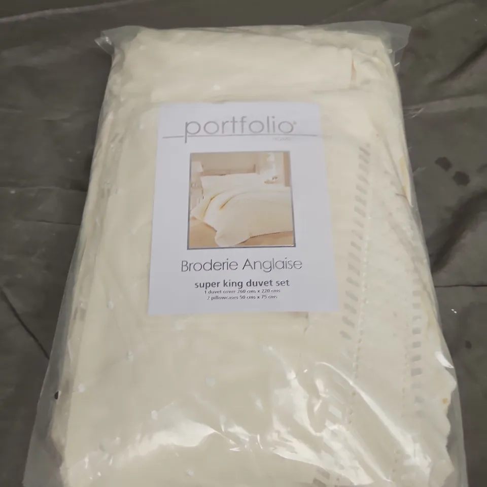 POTFOLIO SUPER KING DUVET SET