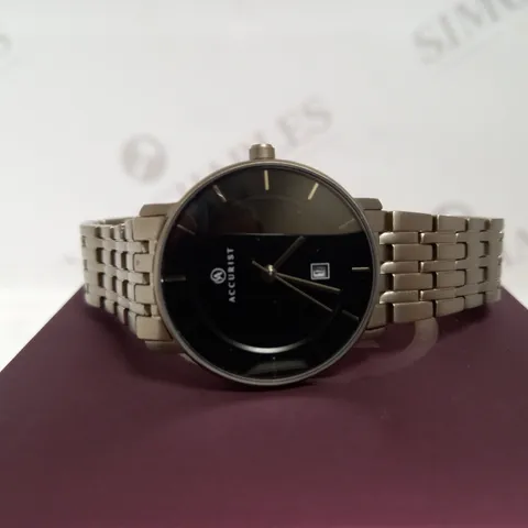 ACCURIST BRACELET STRAP WATCH
