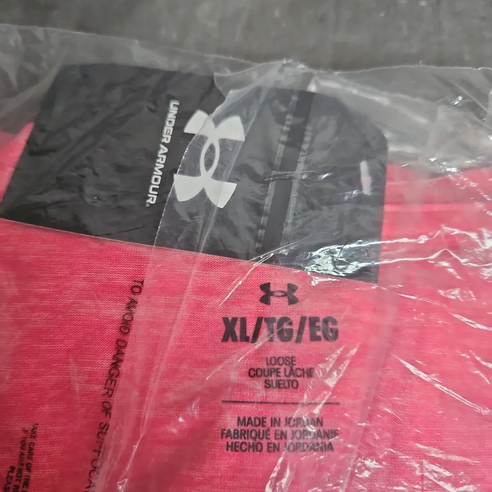 UNDER ARMOUR PINK V-NECK T-SHIRT - WOMEN'S XL