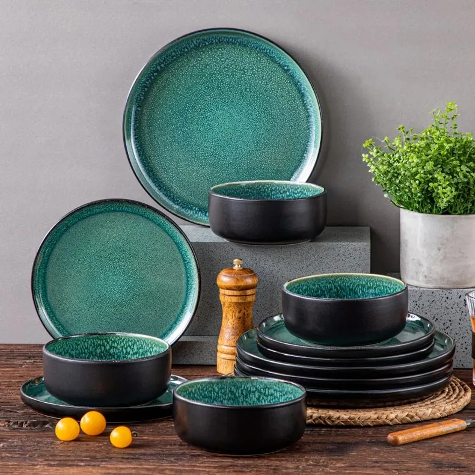 BOXED 12-PIECE STONEWARE DINNER SET