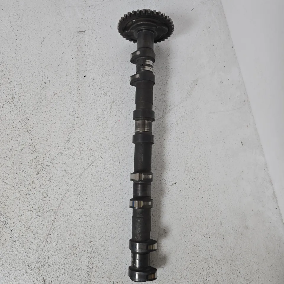 ENGINE CAMSHAFT (MODEL UNSPECIFIED)