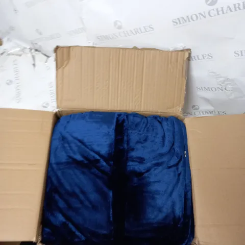 COZEE HOME VELVET SUPER SOFT THROW NAVY