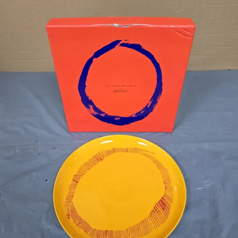 OTTOLENGHI X SERAX PLATE L – SUNNY YELLOW WITH SWIRL-STRIPES RED (2X)