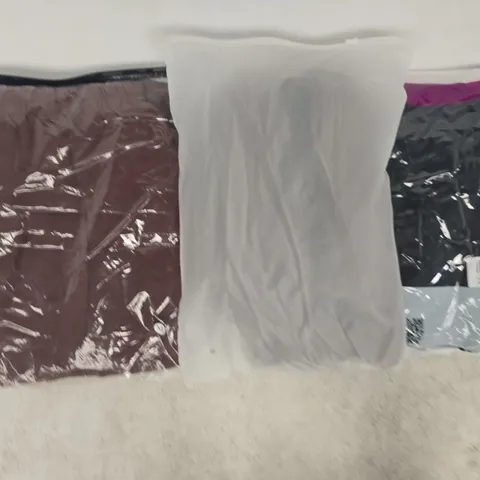 APPROXIMATELY 20 ASSORTED CLOTHING AND FASHION PRODUCTS IN VARIOUS STYLES AND SIZES - COLLECTION ONLY