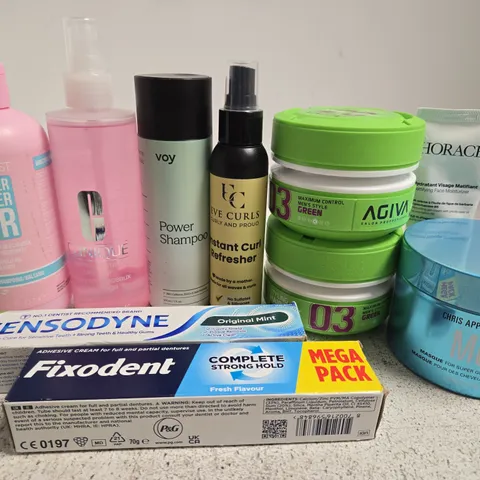 APPROX 12 ASSORTED BEAUTY PRODUCTS TO INCLUDE HAIRBURST CONDITIONER, VOY POWER SHAMPOO, SENSODYNE TOOTHPASTE, ETC