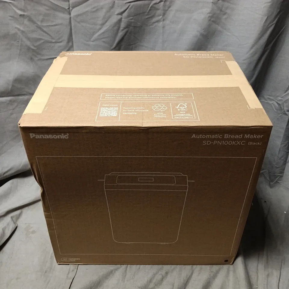 BOXED PANASONIC AUTOMATIC BREAD MAKER IN BLACK