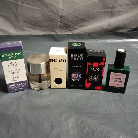 APPROXIMATELY 40 BOTTLES OF NAIL VARNISH TO INCLUDE HOLO TACO, AVON AND SMITH'S CULT