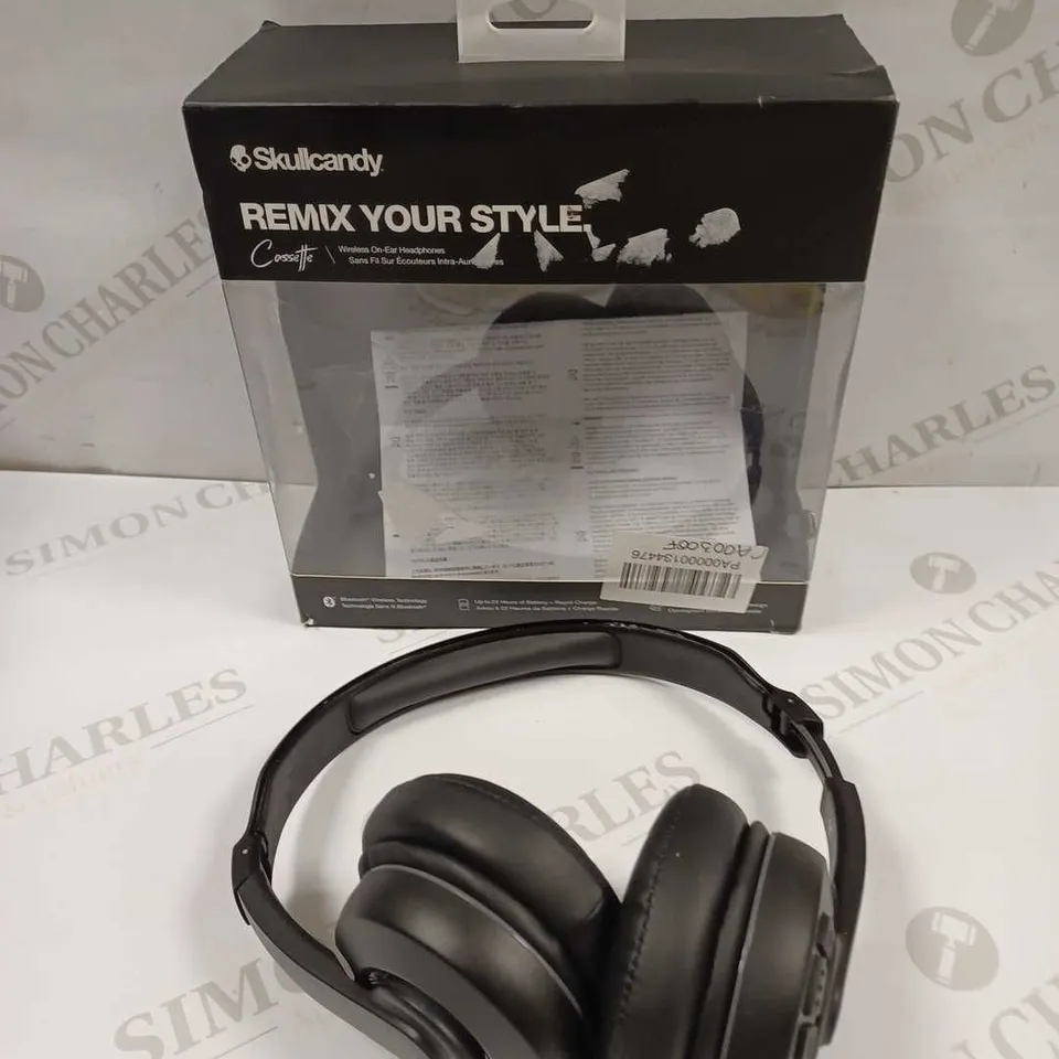 SKULLCANDY CASSETTE WIRELESS ON EAR HEADPHONES 