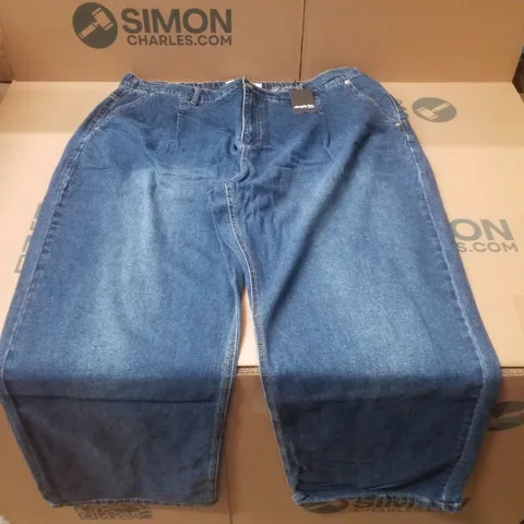 BOX CONTAINING APPROXIMATELY 13 BRAND NEW SIMPLY BE MID BLUE PLEAT DETAIL WIDE LEG JEANS - SIZE 24L