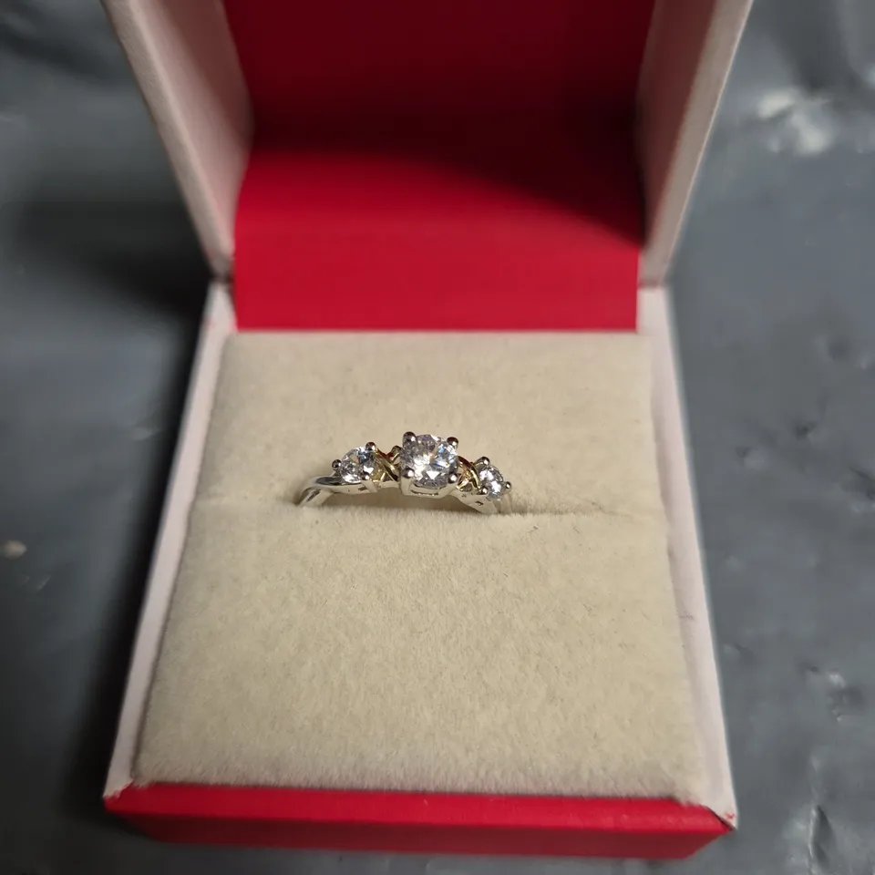 BOXED H.SAMUEL 3 POINT RING