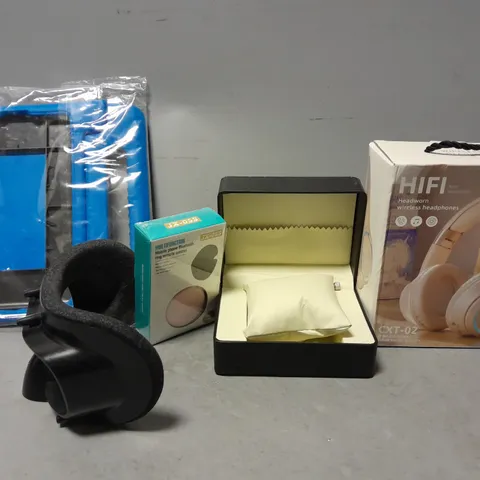 BOX OF APPROXIMATELY 7 ASSORTED ITEMS TO INCLUDE - WATCH BOX , TABLET CASE , RING REMOTE CONTROL ETC