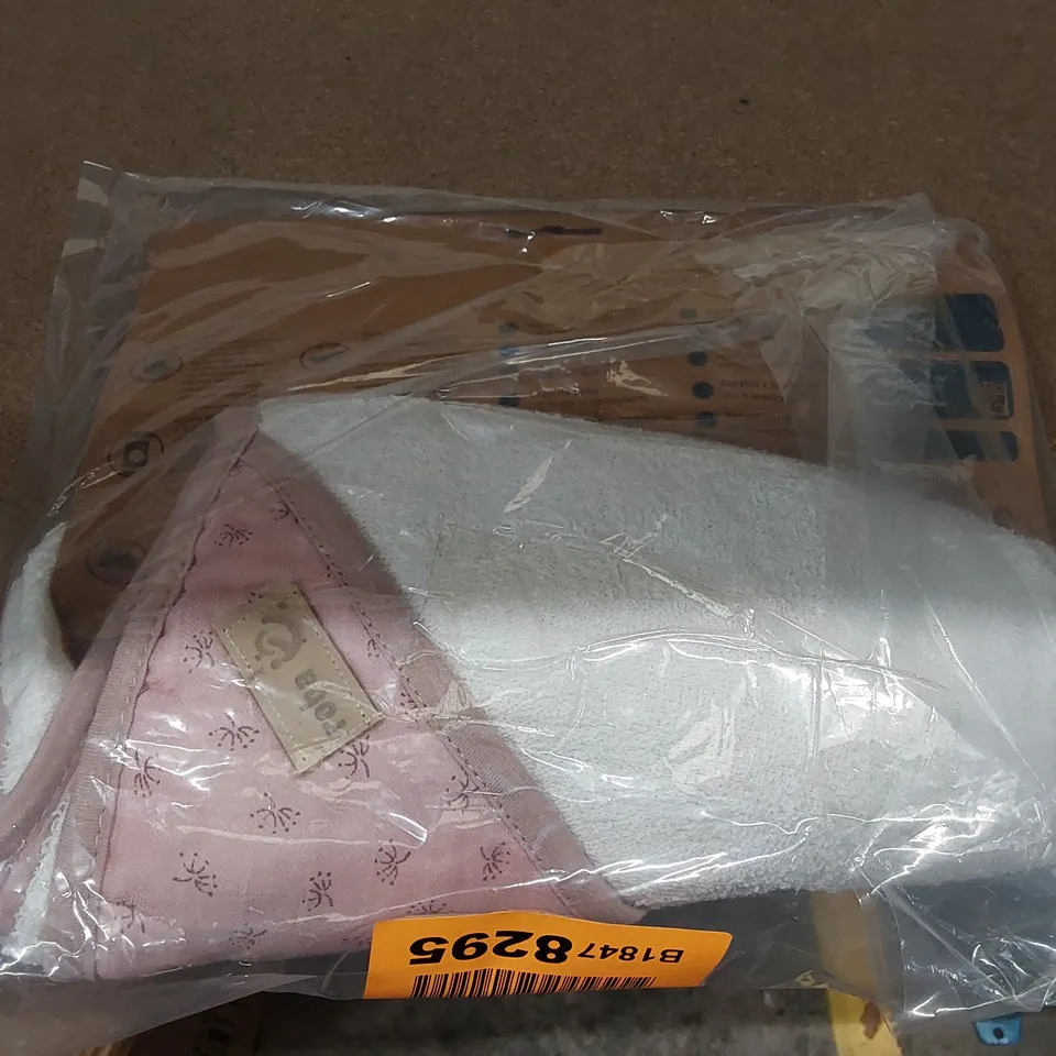 BAGGED LIL PLANET ROSA HAND TOWEL IN OLD PINK (1 ITEM)
