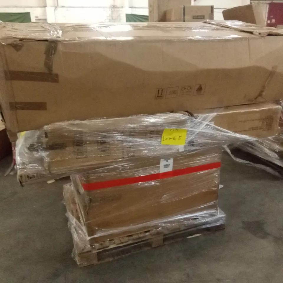 PALLET OF ASSORTED DESIGNER DAMAGED OR INCOMPLETE FURNITURE AND FURNITURE PARTS AND PIECES
