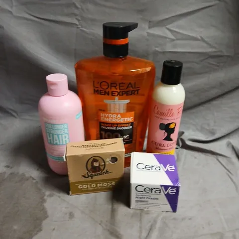 APPROXIMATEY 20 ASSORTED HEALTH AND BEAUTY PRODUCTS TO INCLUDE - L'OREAL MEN EXPERT SHOWER GEL - DR SQUATCH GOLD MOSS SOAP AND CERAVE NIGHT CREAM
