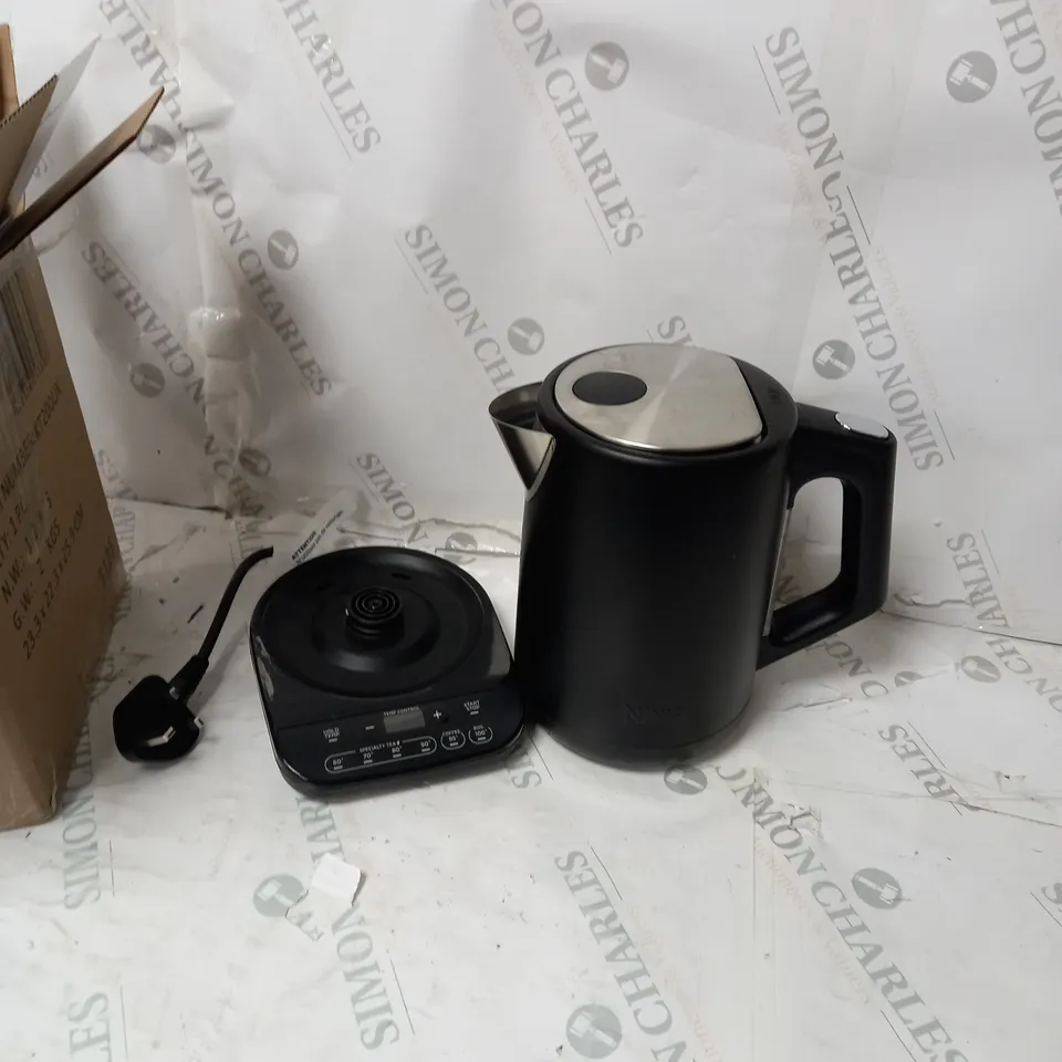 BOXED NINJA PERFECT TEMPERATURE KETTLE KT200UK