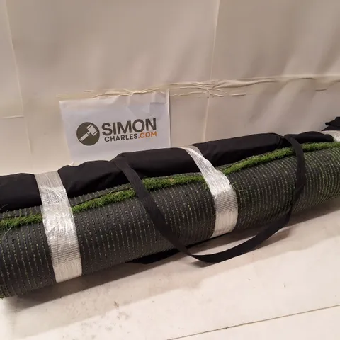 ROLL OF ARTIFICIAL GRASS / TURF FOR GARDEN USE