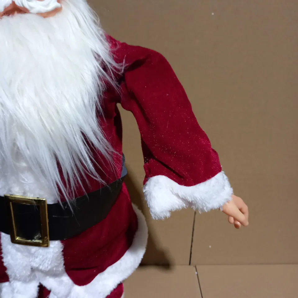  FESTIVE LIGHT UP TRADITIONAL STANDING SANTA