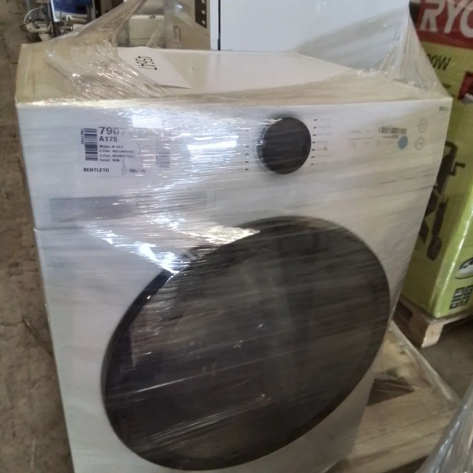 PALLET OF APPROXIMATELY 4 ASSORTED ITEMS TO INCLUDE,