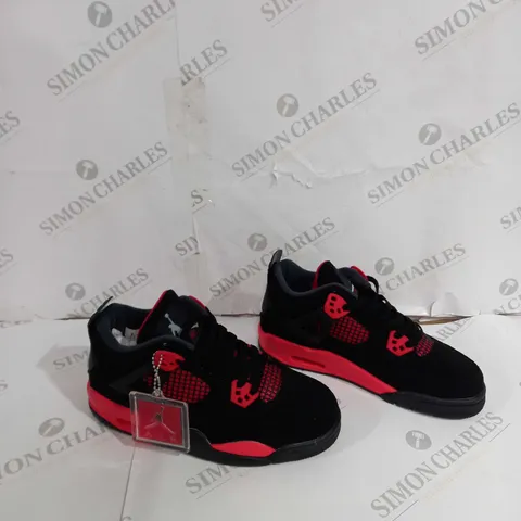 UNBOXED PAIR OF NIKE AIR JORDAN 4 BLACK/RED SIZE 5.5 