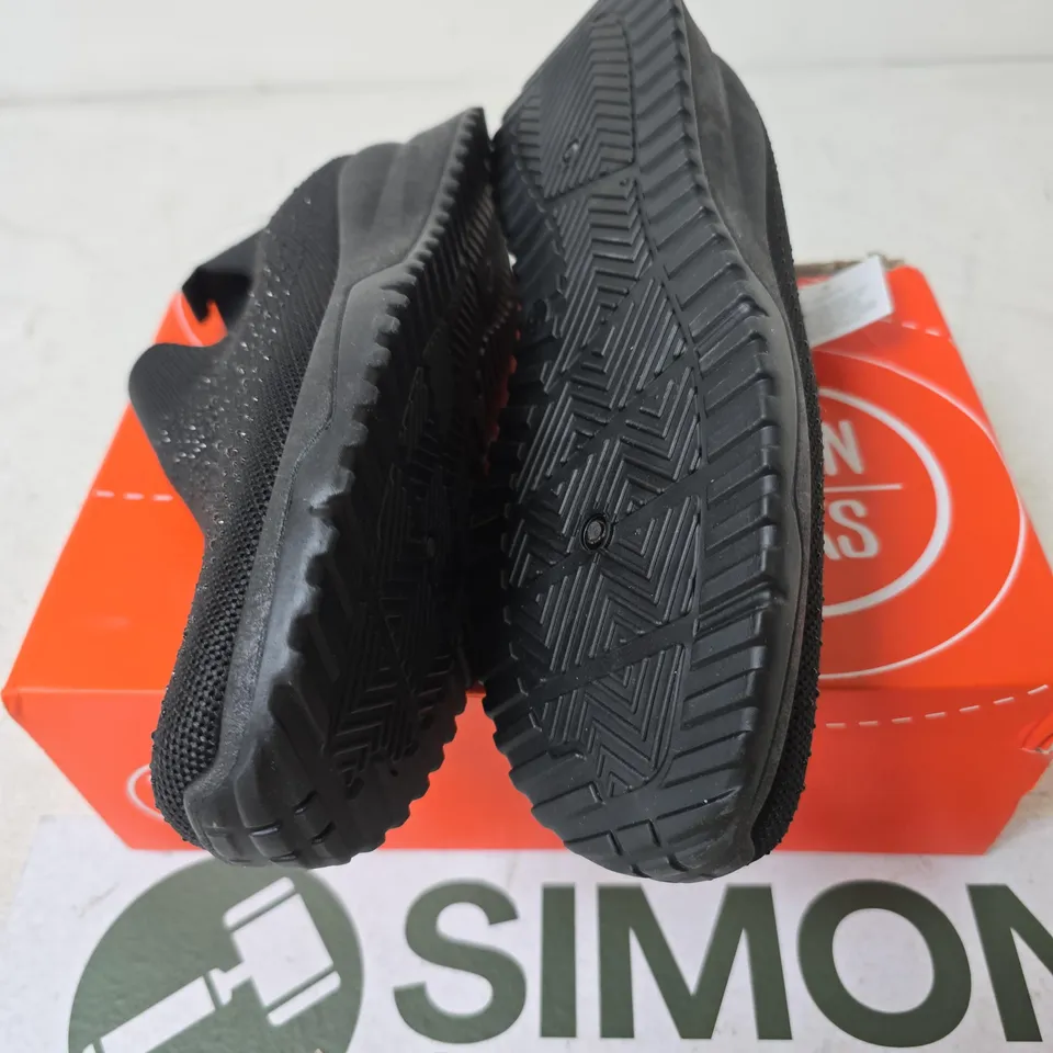 BOXED URBAN JACKS COCKTAIL TRAINERS, BLACK - UK SIZE 6