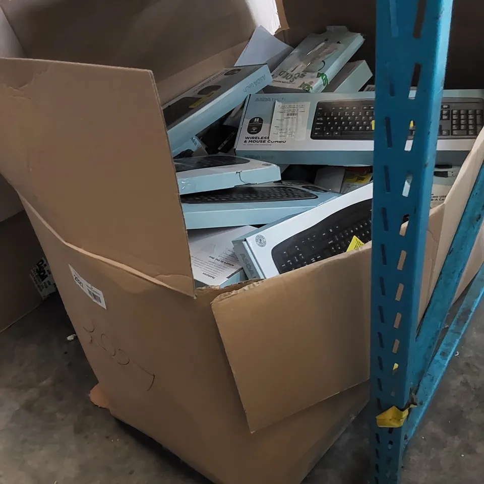 BOX OF ASSORTED ELECTRONIC PRODUCTS INCLUDING KEYBOARD & MOUSE, STEREO SPEAKERS, MICRO USB TO USB A CABLE, POWER BANK ETC