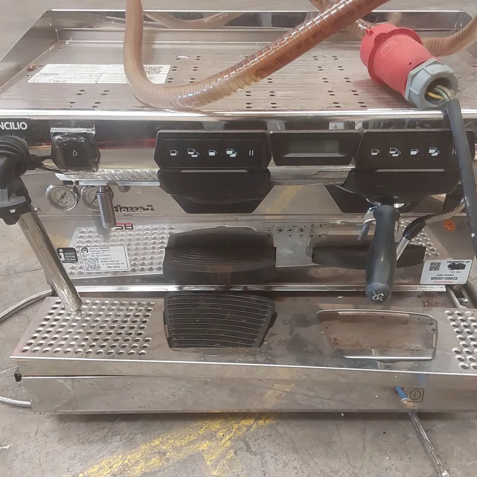 RANCILIO CLASSE 7 COMMERCIAL 2 GROUP COFFEE MACHINE