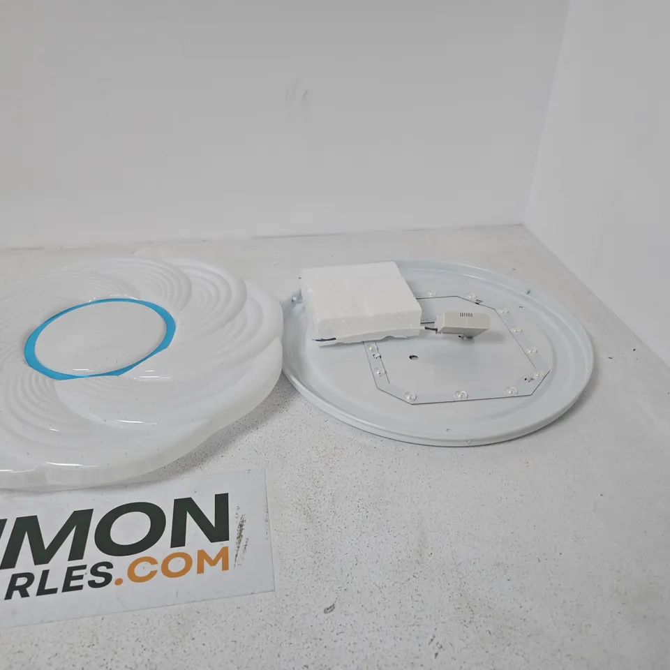 ROUND LED CEILING LIGHT FIXTURE WITH DECORATIVE BLUE RING – WHITE