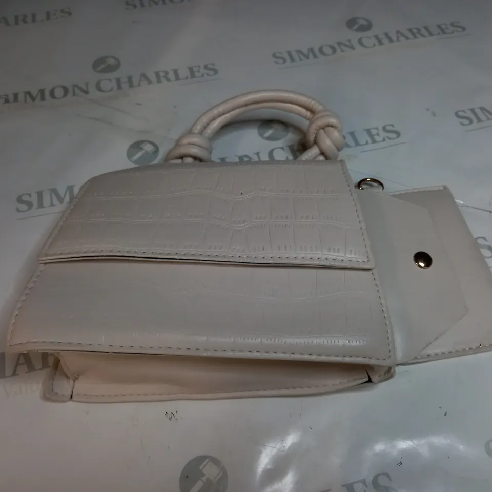 WHITE LEATHER SMALL HANDBAG 