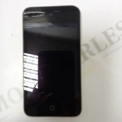 IPOD TOUCH 4TH GEN