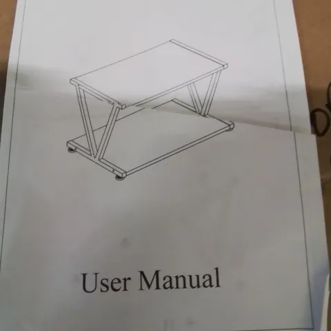 PALLET CONTAINING A LARGE QUANTITY OF BRAND NEW STORAGE BENCHES AND CONSOLE TABLES 