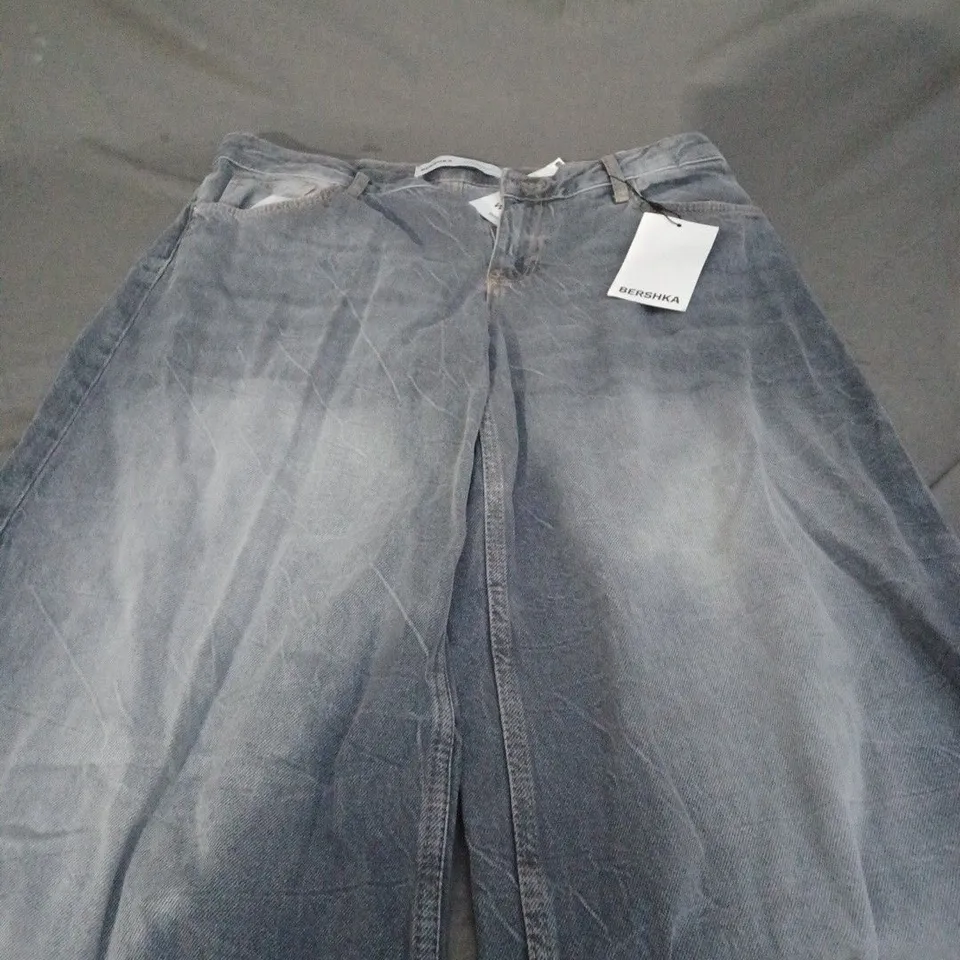BERSHKA BAGGY LOW WAIST JEANS - EUR 40