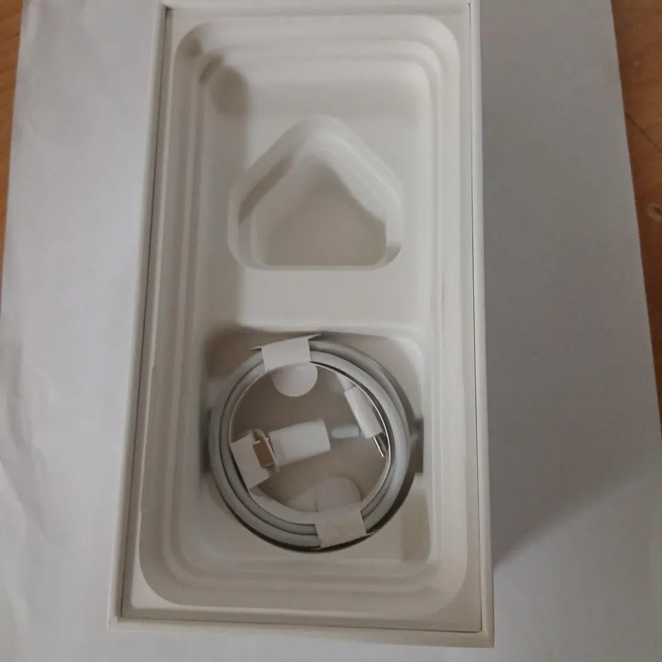 APPLE IPHONE 11 64GB BLACK – LOCKED TO OWNER (ACTIVATION LOCK) – BOXED