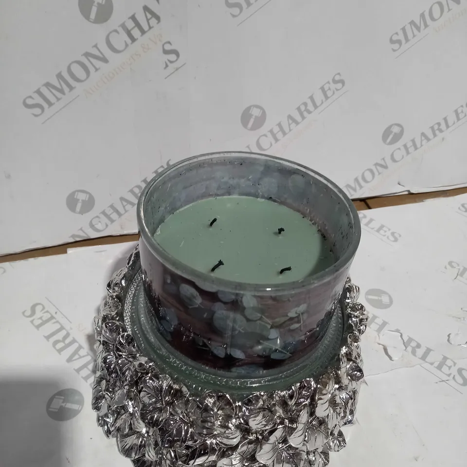 HOMEWORX BY HARRY SLATKIN EUCALYPTUS OAK PEDESTAL WITH 4 WICK CANDLE