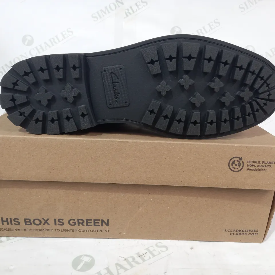 BOXED PAIR OF CLARKS LEATHER ANKLE BOOTS IN BLACK UK SIZE 9