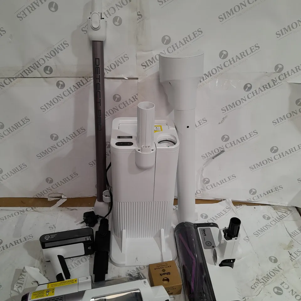 BOXED SHARK DETECT PRO 1.3L AUTO EMPTY VACUUM CLEANER IW3510UK