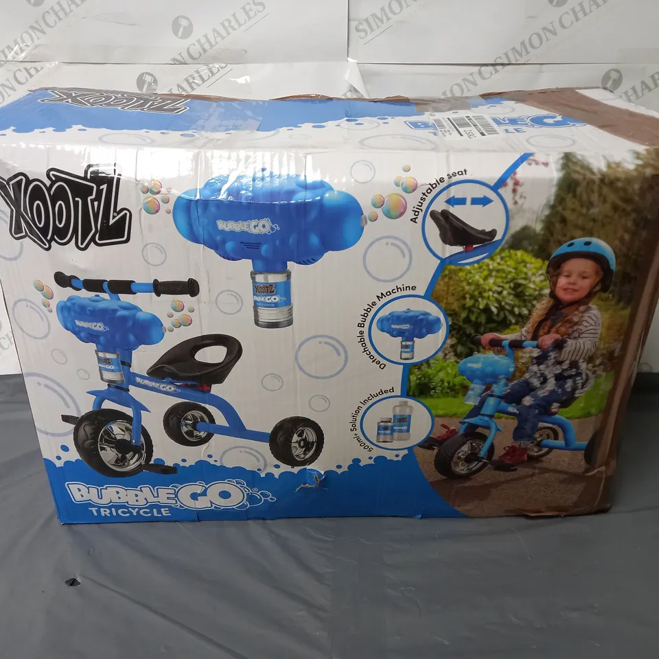 BOXED XOOTZ BUBBLE GO BUBBLE MACHINE TRICYCLE