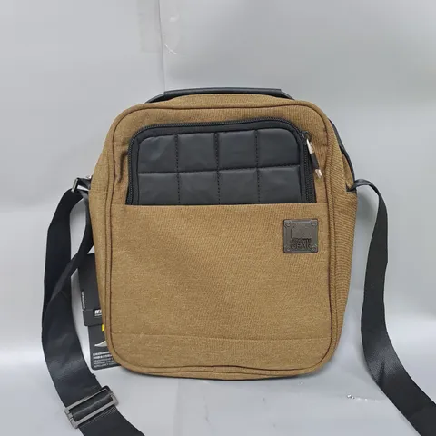 MENS GRANITE GEAR CROSS BODY BAG