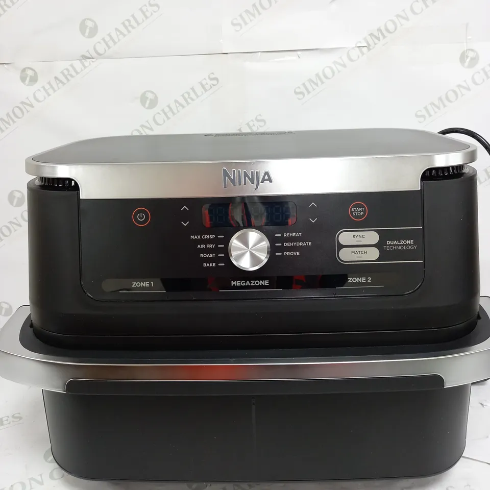 NINJA 10.4L FOODI FLEXDRAWER DUAL AIR FRYER AF500UK